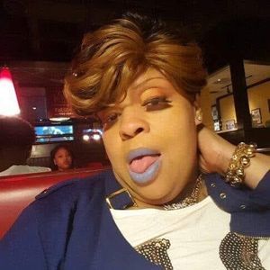 Meet your Posher, Tonya